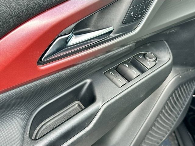 2025 Chevrolet Equinox EV RS - Photo 21