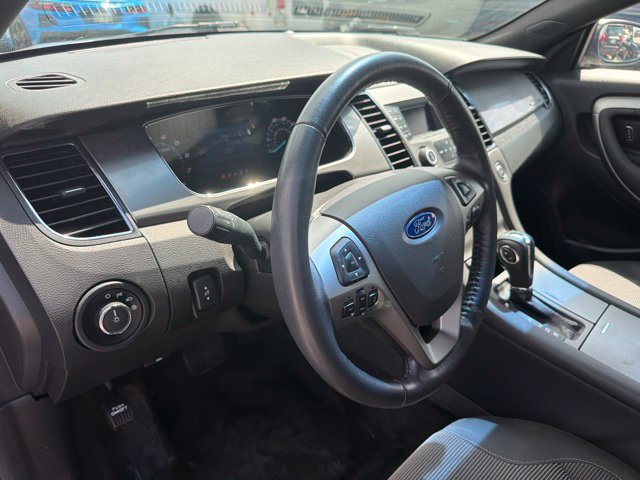 2014 Ford Taurus SEL - Photo 14
