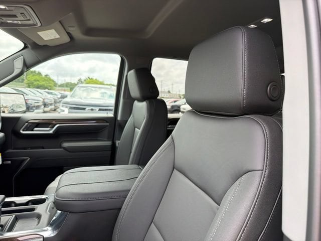 2026 Chevrolet Silverado 1500 RST - Photo 14