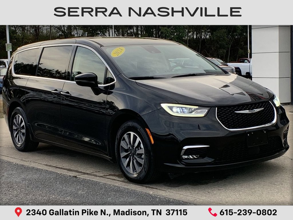 2024 Chrysler Pacifica PHEV