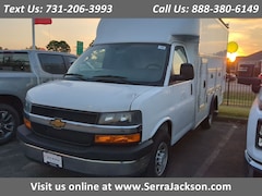 2025 Chevrolet Express Cutaway Express 3500 Truck