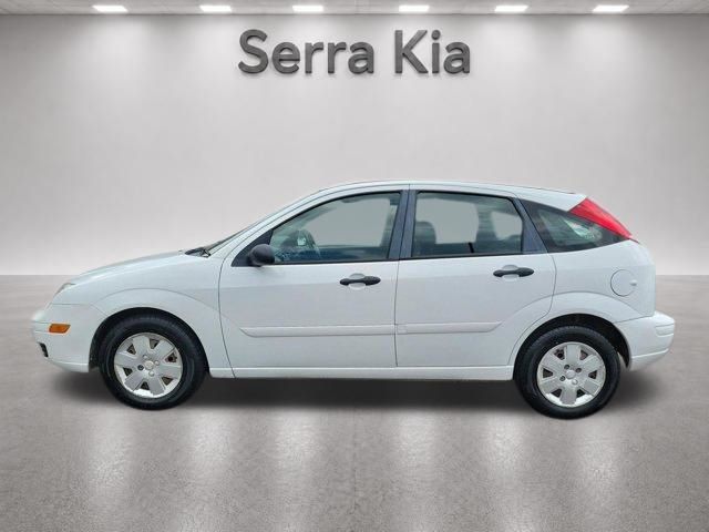Used 2007 Ford Focus SE Hatchback