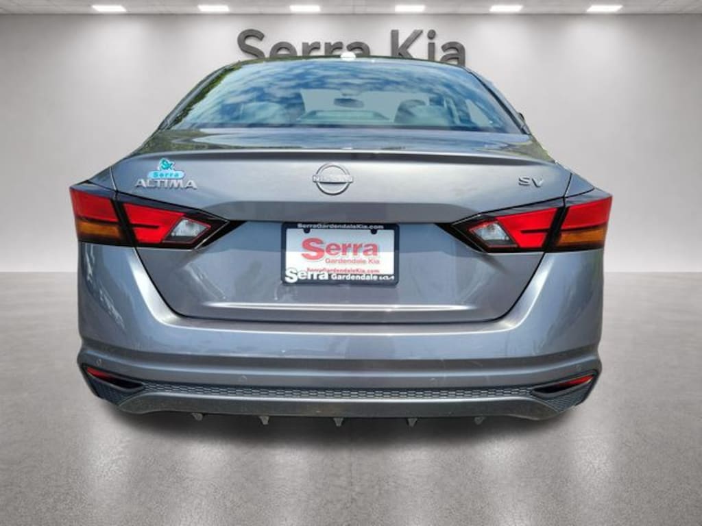 Used 2024 Nissan Altima 2.5 SV Sedan