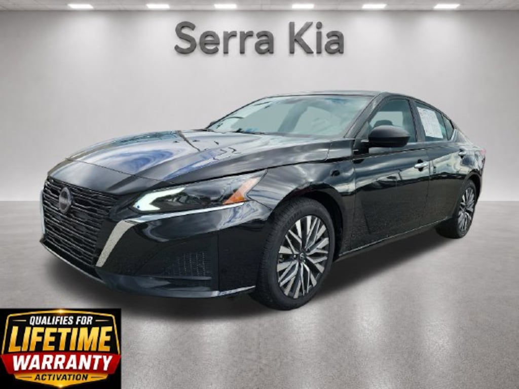 Used 2025 Nissan Altima SV Sedan