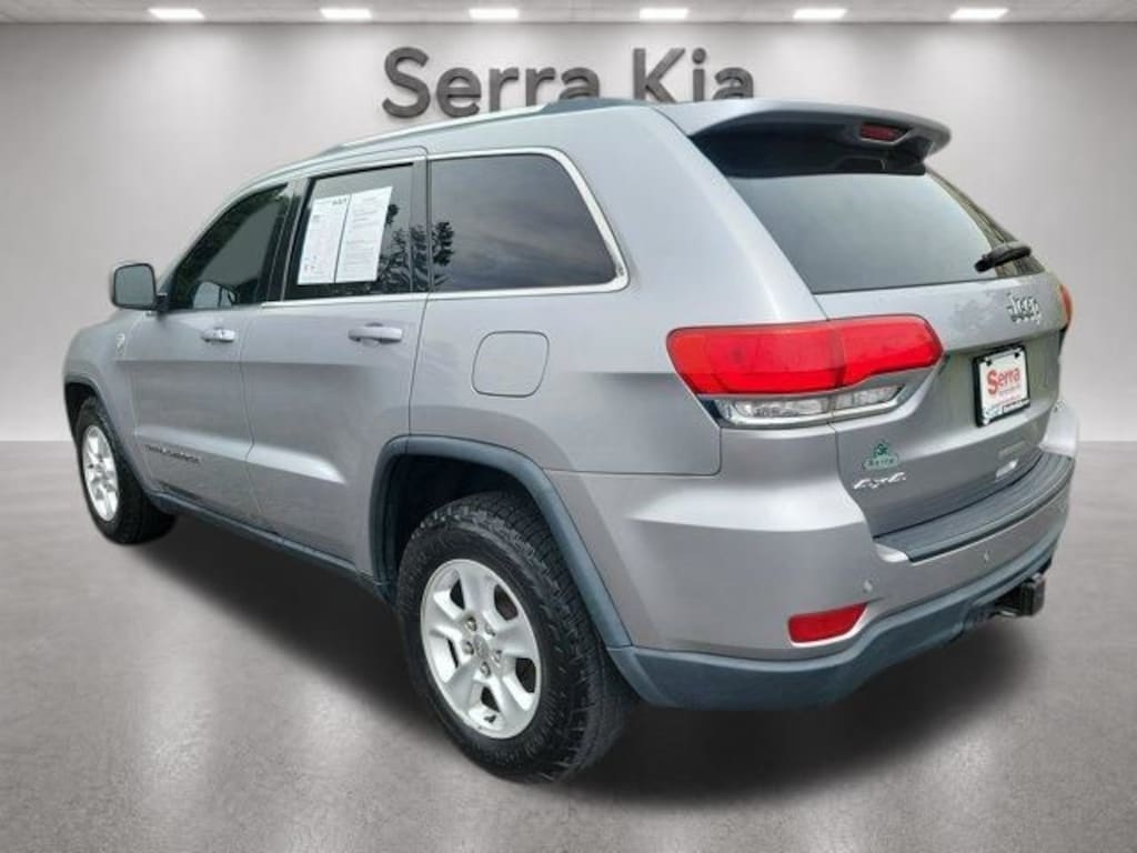 Used 2017 Jeep Grand Cherokee Laredo SUV