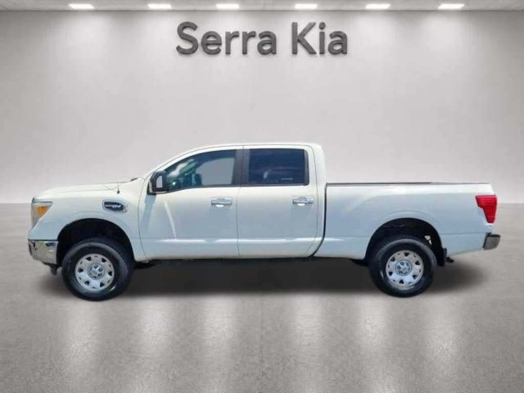 Used 2018 Nissan Titan XD SV Gas Truck Crew Cab
