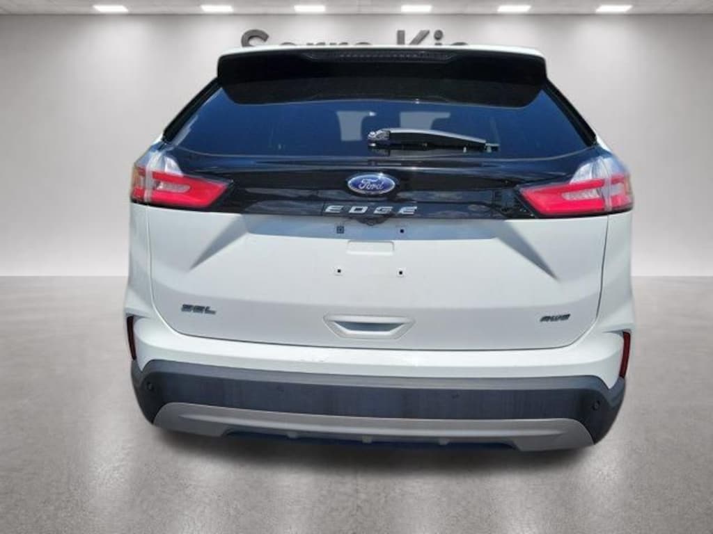 Used 2024 Ford Edge SEL SUV