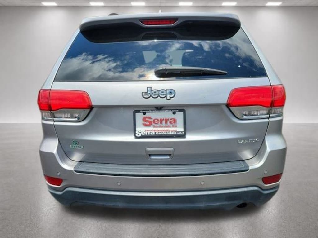 Used 2018 Jeep Grand Cherokee Laredo RWD SUV