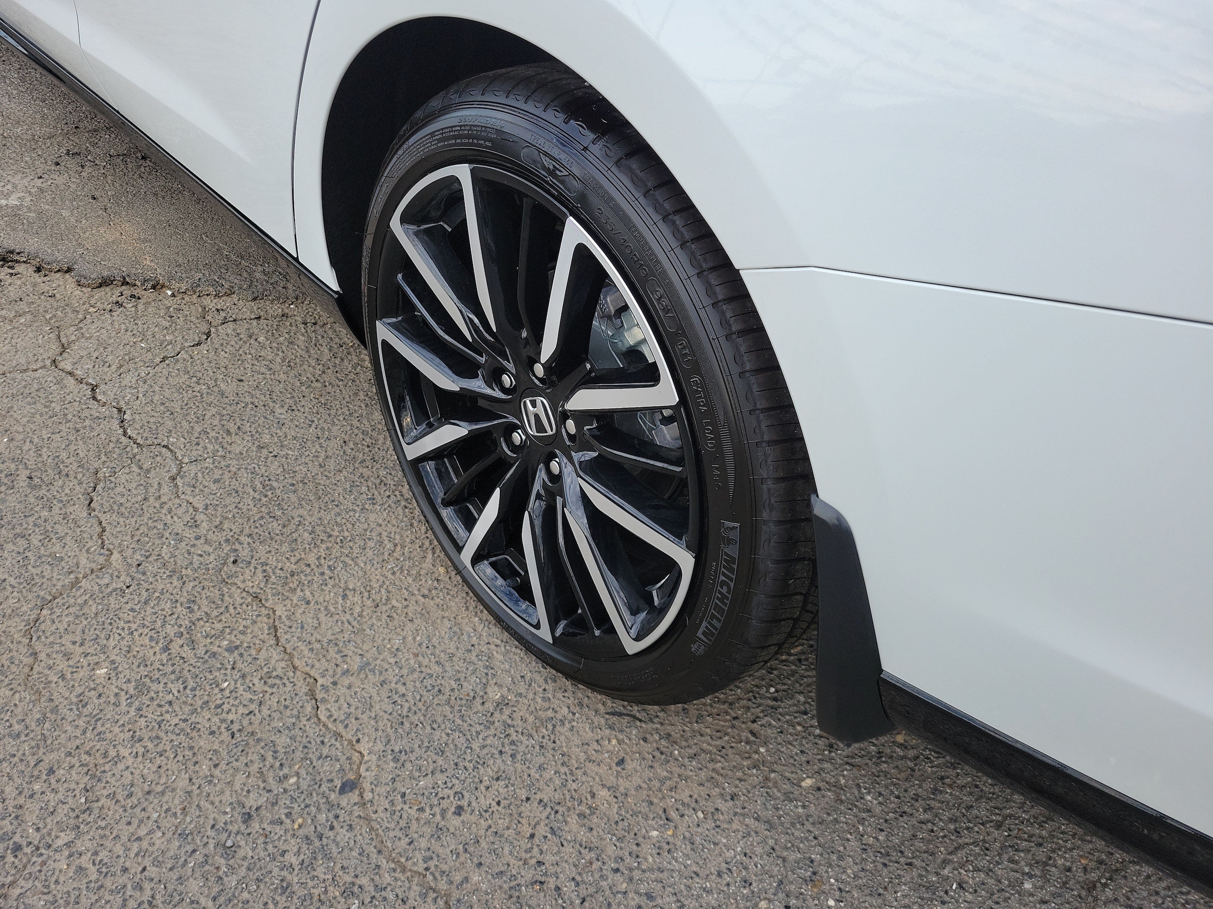 2026 Honda Accord Hybrid Touring - Photo 25