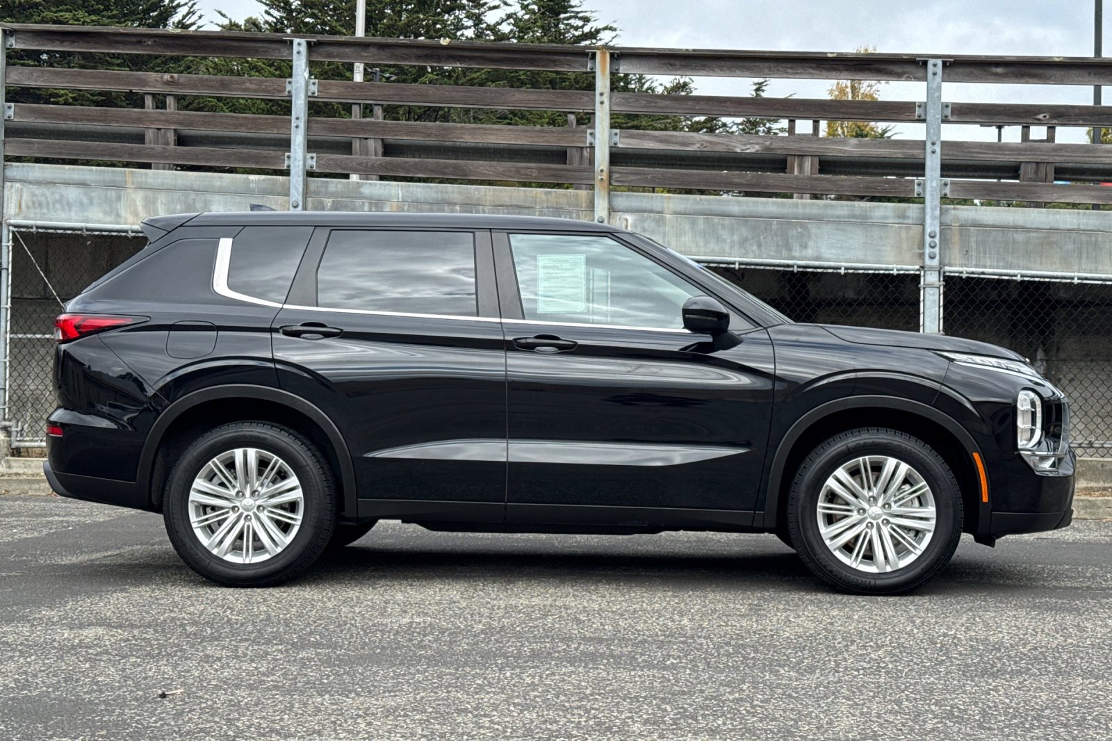 Used 2024 Mitsubishi