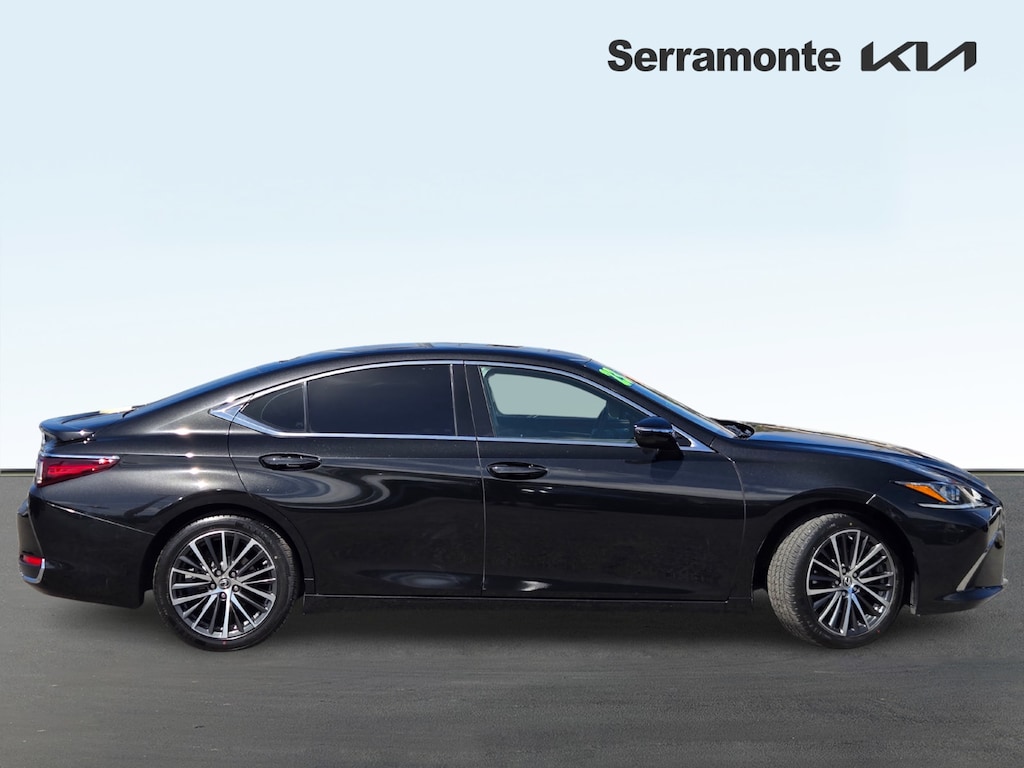 Used 2023 Lexus ES 300h Sedan