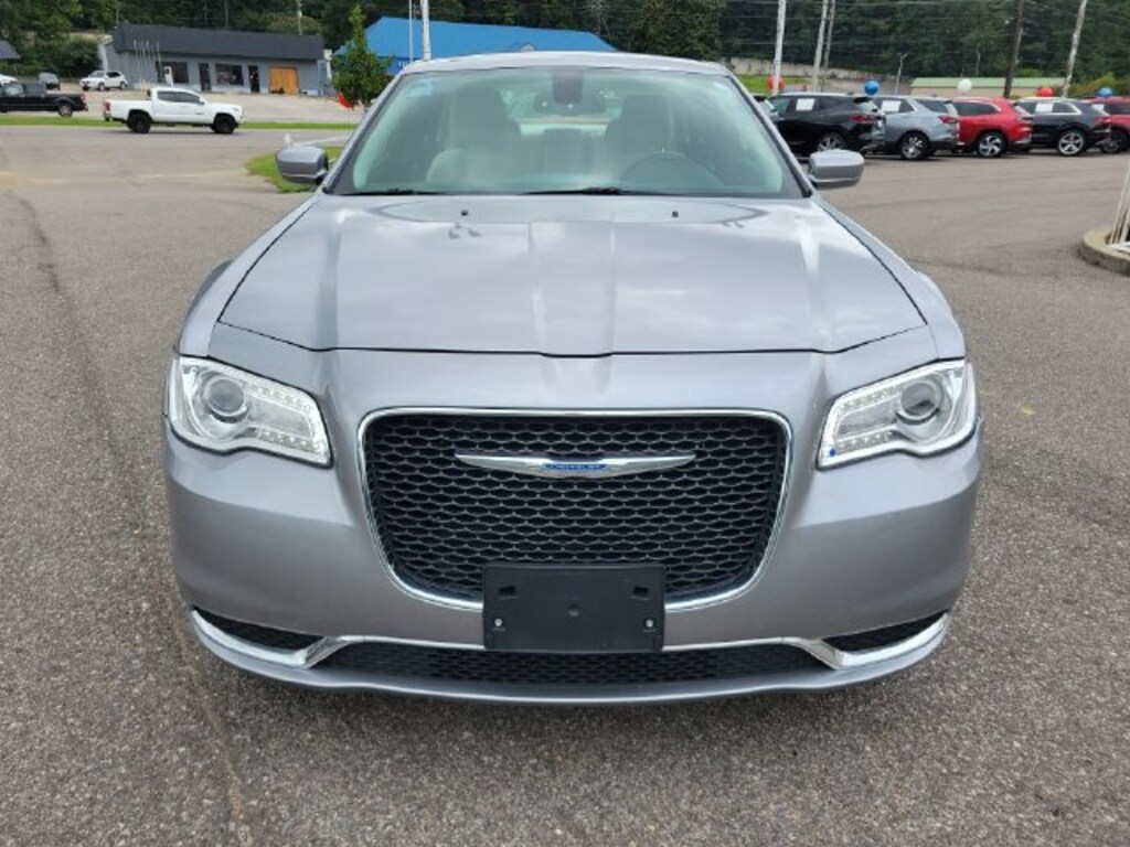 Used 2016 Chrysler 300 Limited Sedan