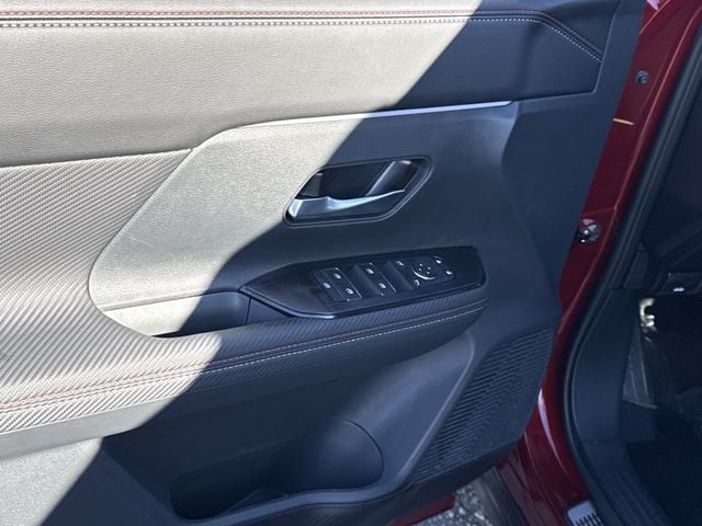 2026 Nissan KICKS SR - Photo 9
