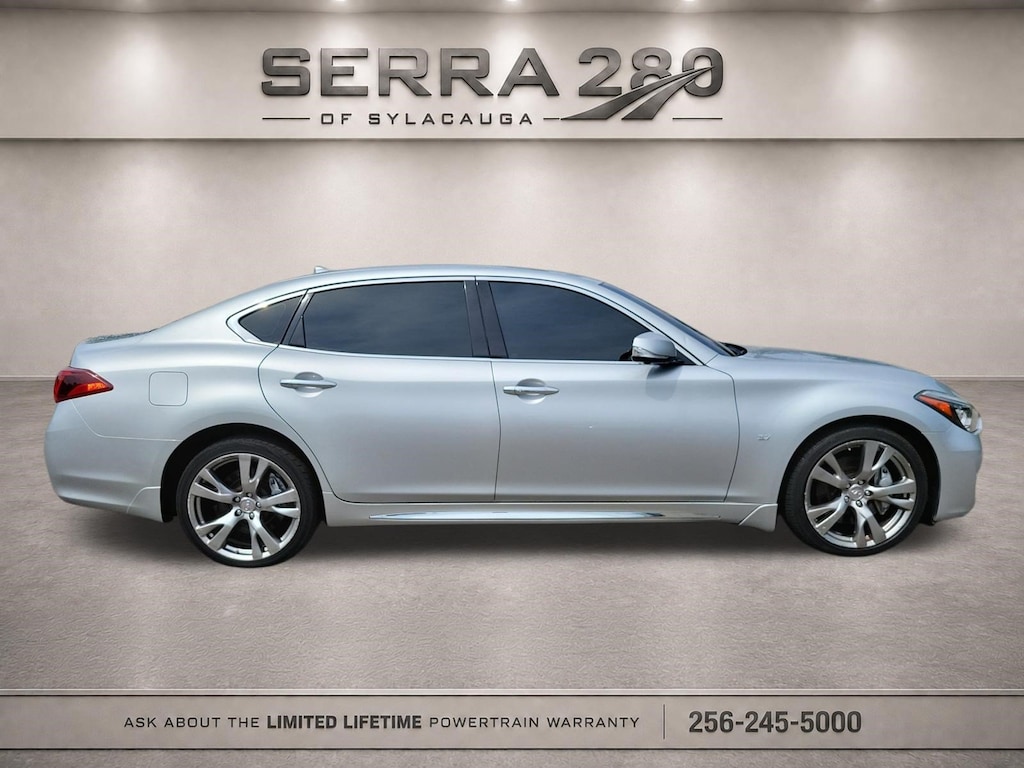 Used 2017 INFINITI Q70L 3.7X Sedan