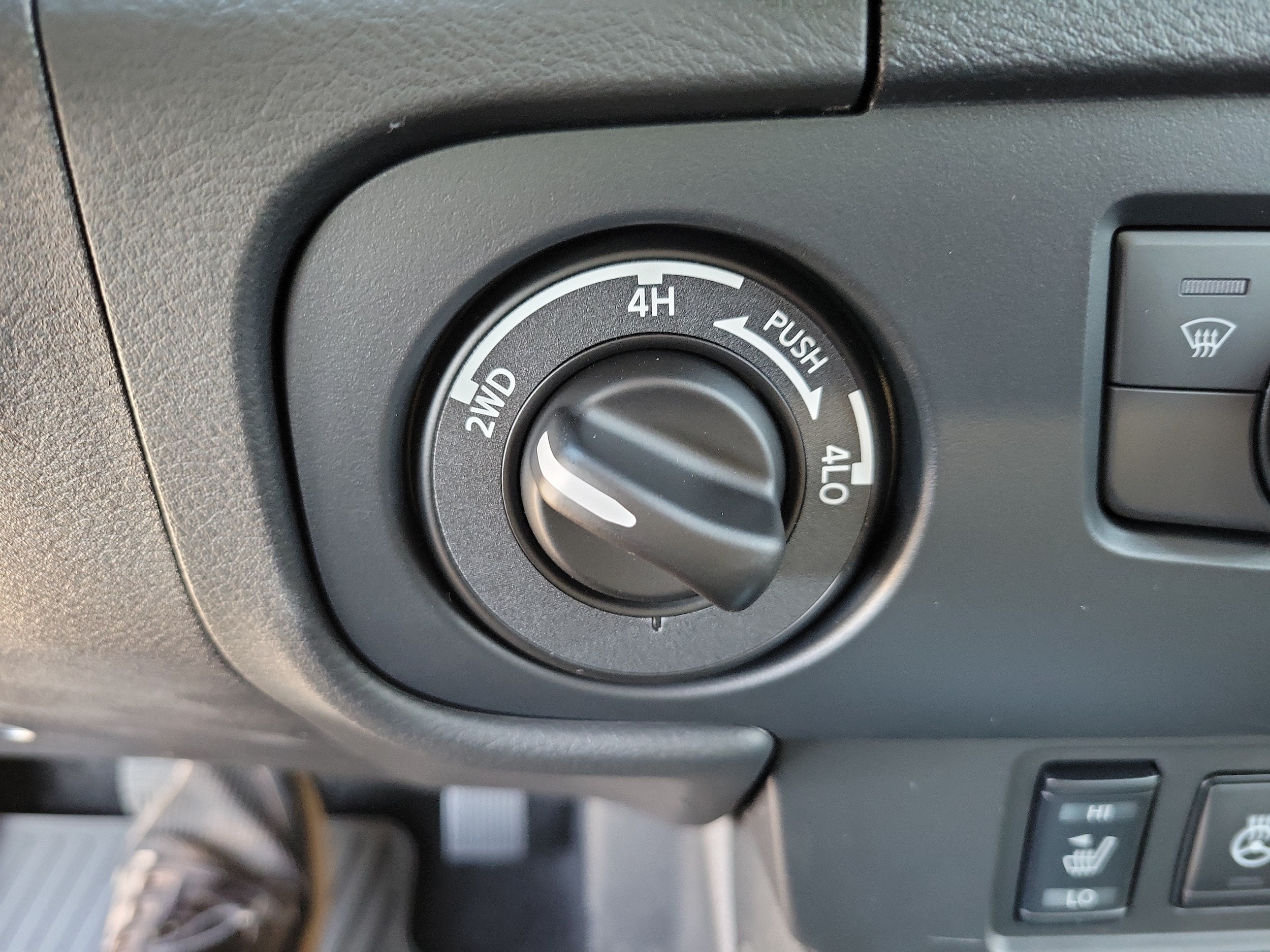 2026 Nissan Frontier SV - Photo 26