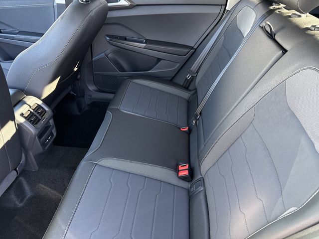 2026 Volkswagen Taos SE Black - Photo 10