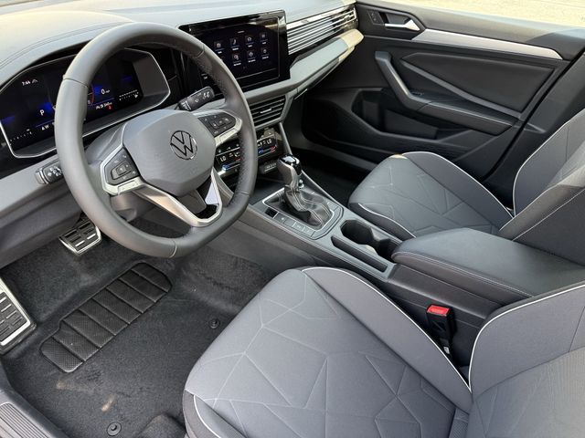 2026 Volkswagen Jetta Sport - Photo 4