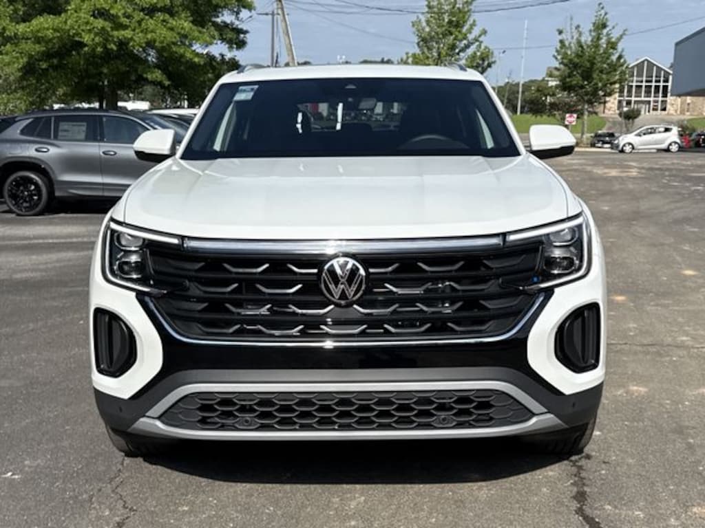 New 2026 Volkswagen Atlas Cross Sport SE w/Technology SUV