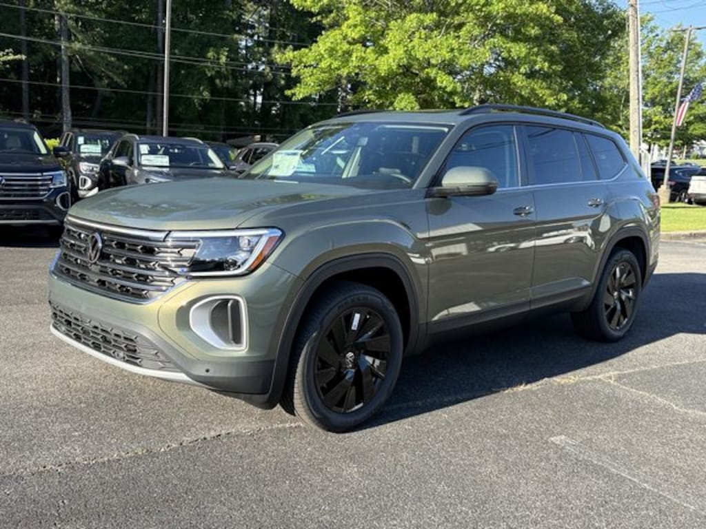 New 2026 Volkswagen Atlas SE w/Technology SUV