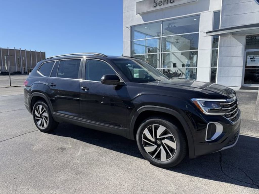 New 2026 Volkswagen Atlas SE w/Technology SUV