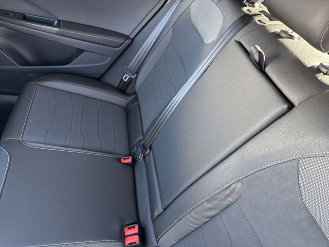 2026 Volkswagen Taos SE Black - Photo 11