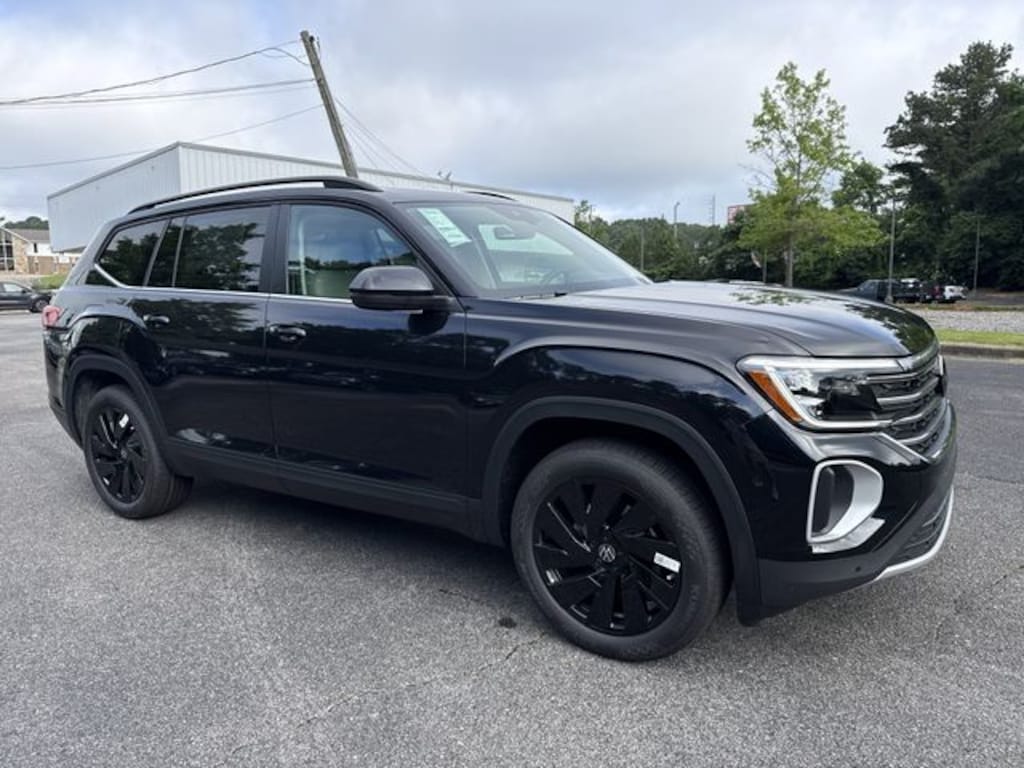 New 2026 Volkswagen Atlas SE w/Technology SUV