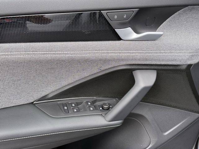 2026 Volkswagen Tiguan S - Photo 9