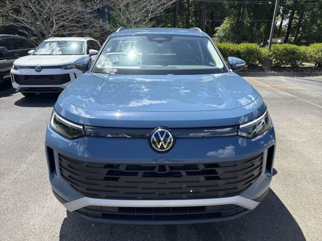 New 2026 Volkswagen Tiguan SE SUV
