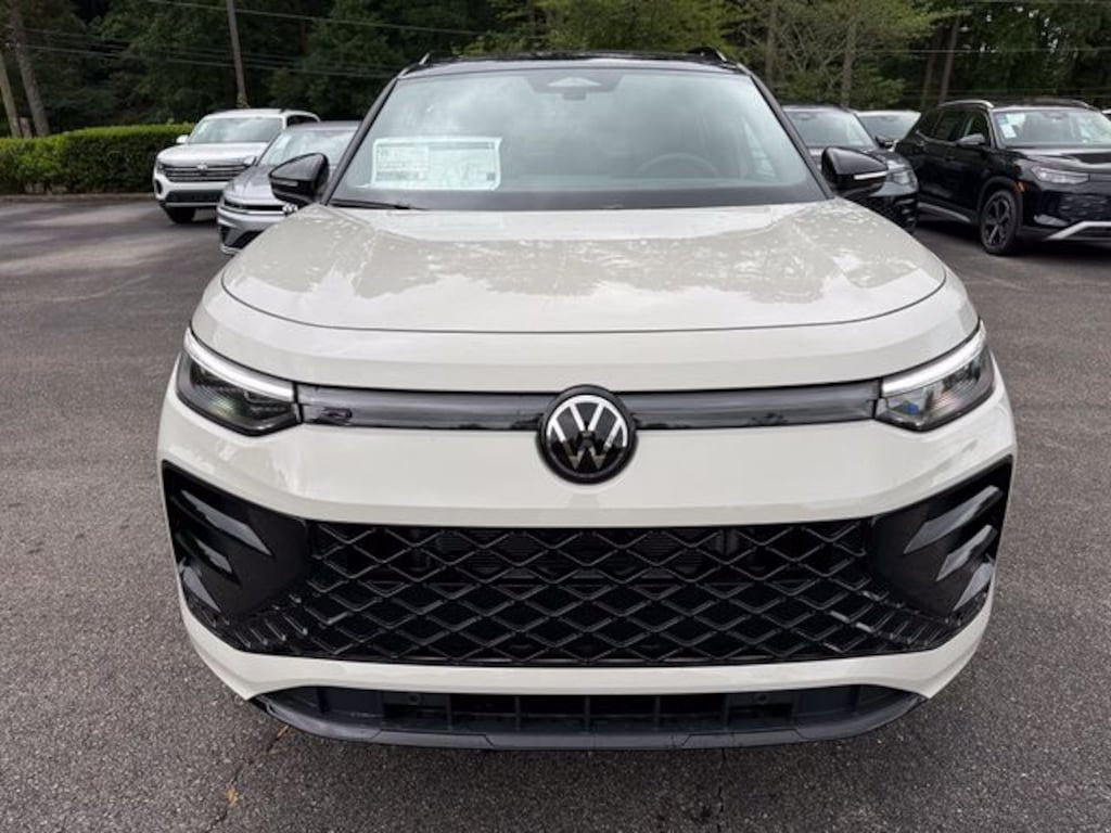New 2026 Volkswagen Tiguan SE R-Line Black SUV