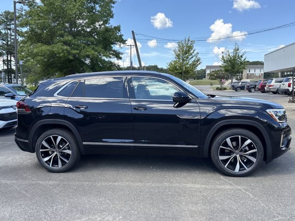 New 2026 Volkswagen Atlas Cross Sport SEL Premium R-Line SUV