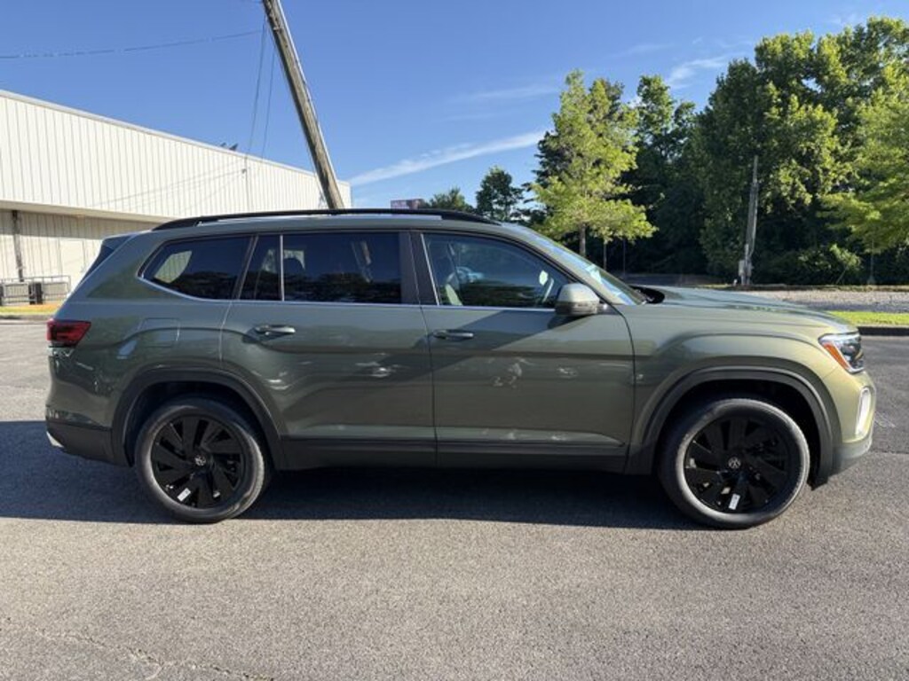 New 2026 Volkswagen Atlas SE w/Technology SUV