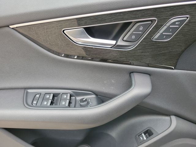 2021 Audi Q8 Premium - Photo 24