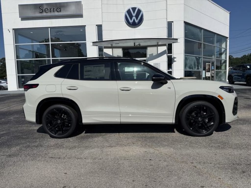 New 2026 Volkswagen Tiguan SE R-Line Black SUV