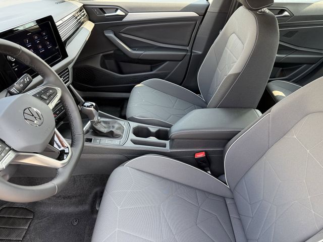 2026 Volkswagen Jetta Sport - Photo 5