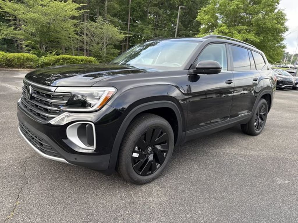 New 2026 Volkswagen Atlas SE w/Technology SUV