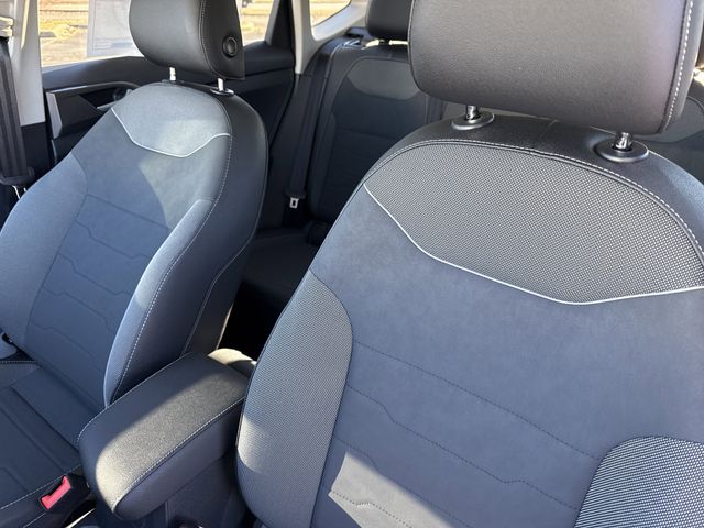 2026 Volkswagen Taos SE Black - Photo 6