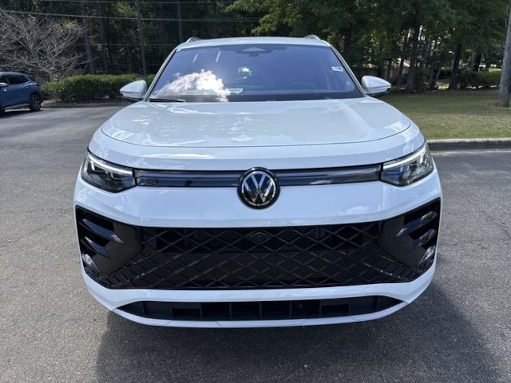 New 2026 Volkswagen Tiguan SEL R-Line Turbo SUV