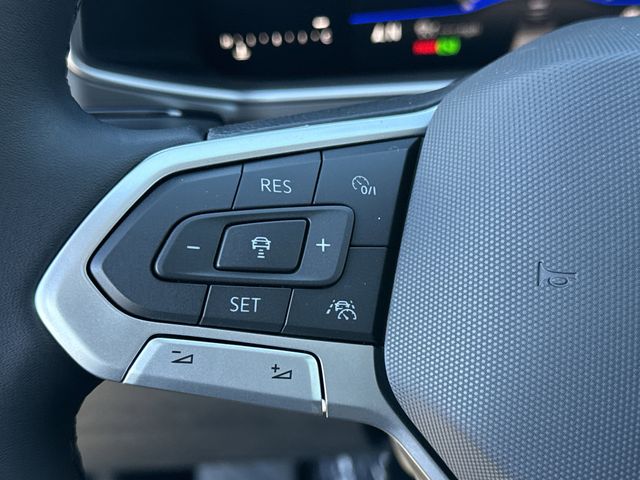 2026 Volkswagen Taos SE Black - Photo 14