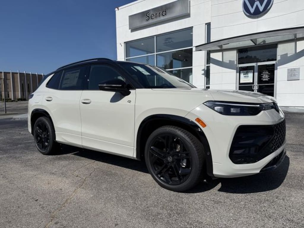 New 2026 Volkswagen Tiguan SE R-Line Black SUV