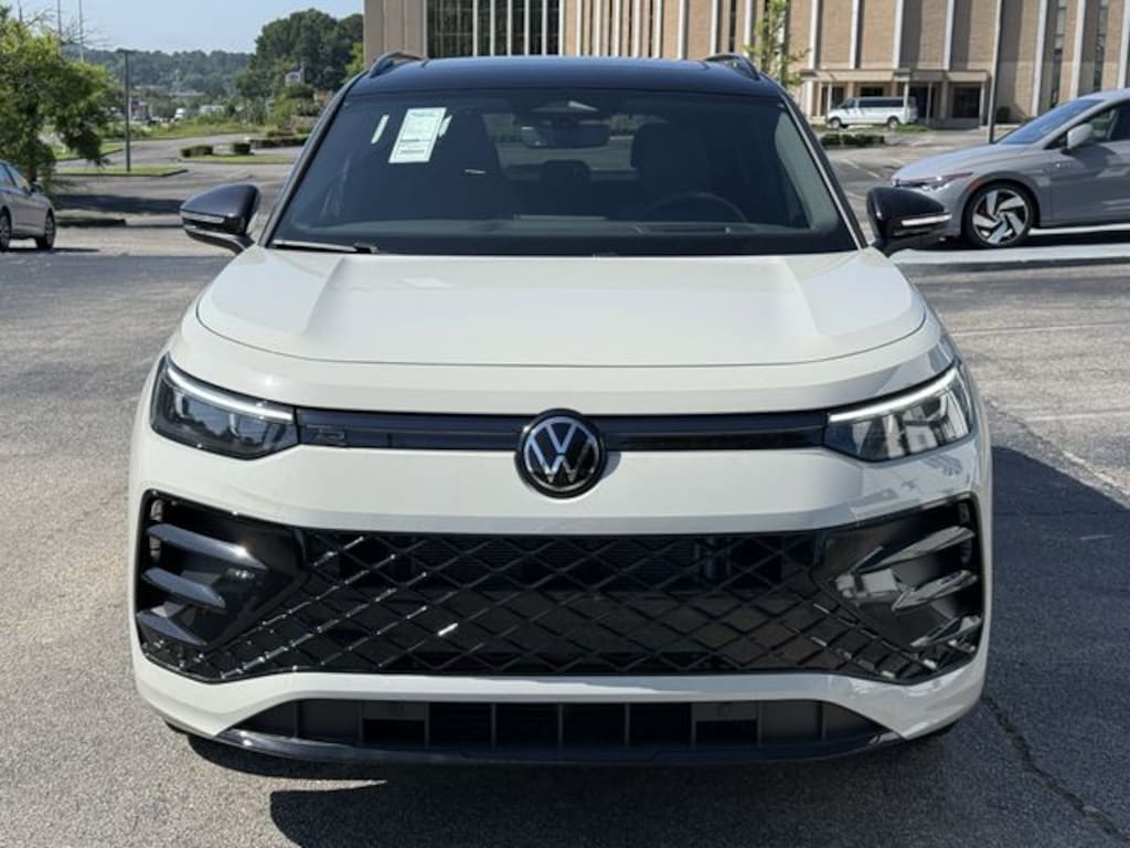 New 2026 Volkswagen Tiguan SE R-Line Black SUV