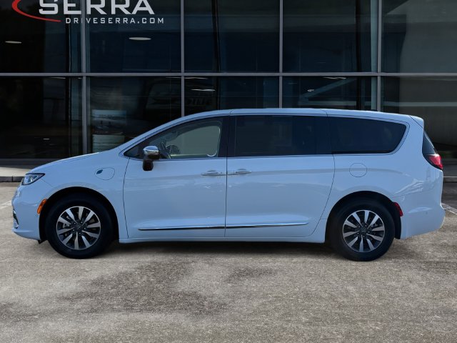 Certified 2023 Chrysler Pacifica Hybrid Limited Minivan/Van