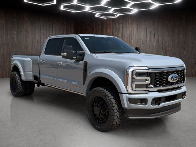 2026 Ford F-450SD Platinum Truck