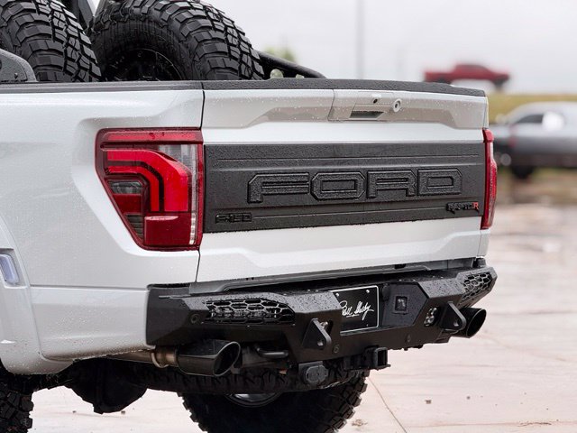 2026 Ford F-150 Raptor - Photo 18