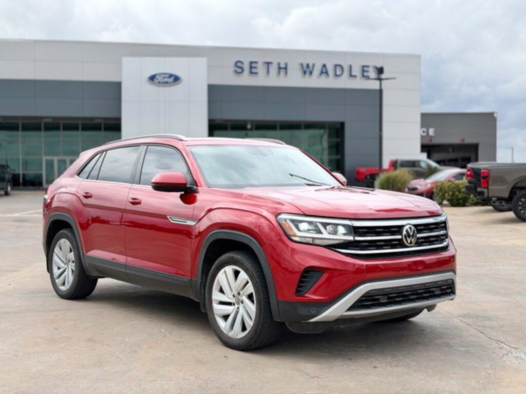 Used 2021 Volkswagen Atlas Cross Sport 2.0T SE w/Technology SUV