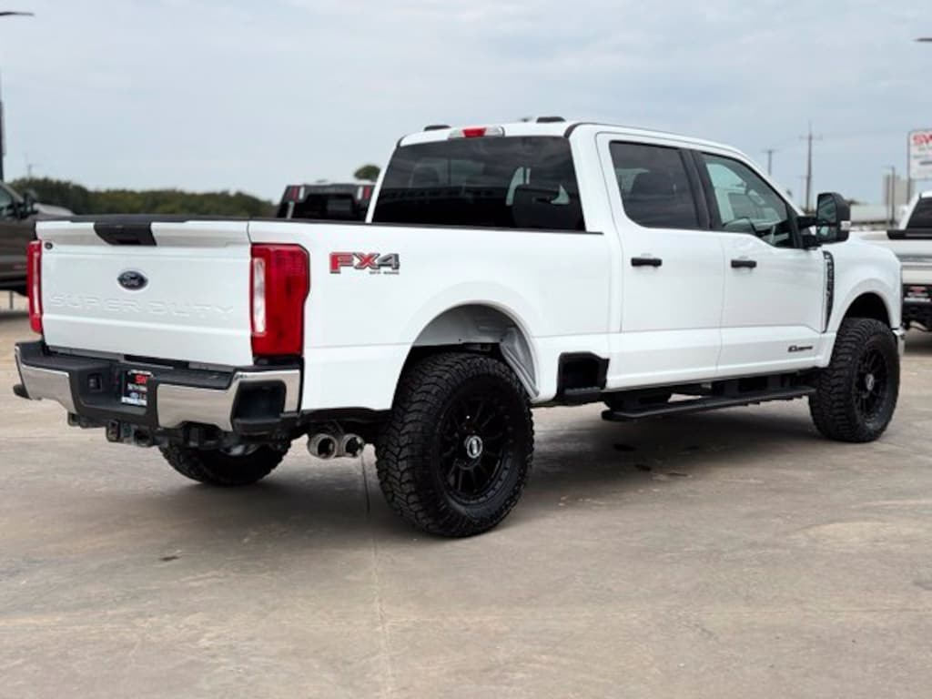 Used 2025 Ford F-250SD XLT Truck