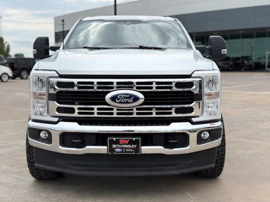 Used 2025 Ford F-250SD XLT Truck