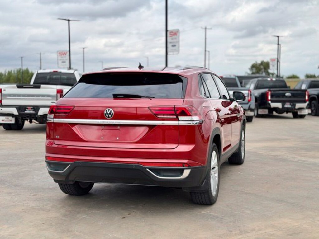 Used 2021 Volkswagen Atlas Cross Sport 2.0T SE w/Technology SUV