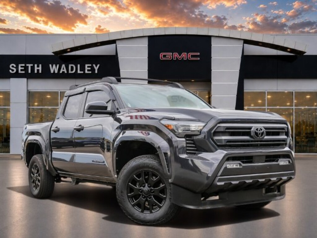 Used 2025 Toyota Tacoma SR5 Truck