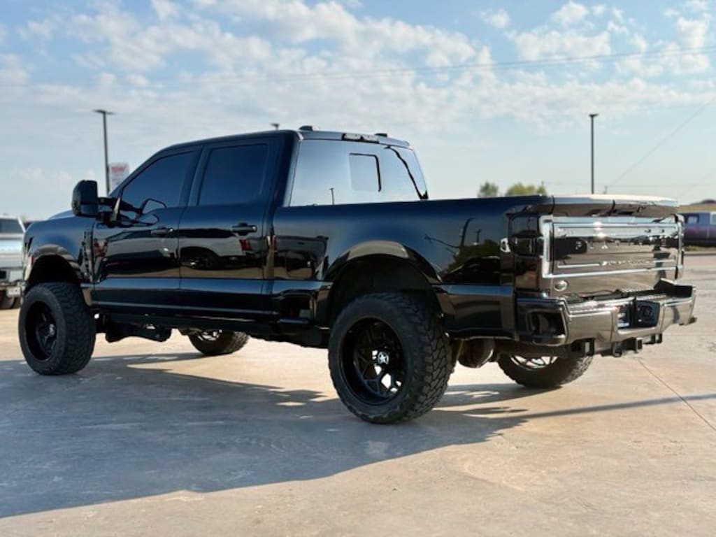 Certified 2025 Ford F-250SD Platinum Truck