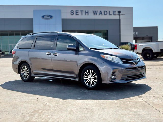 Certified 2019 Toyota Sienna XLE Minivan/Van